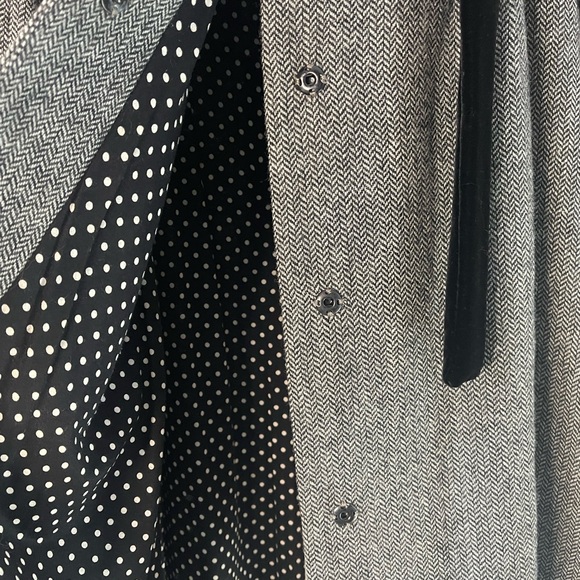 Rina Zin Elegant Herringbone Wool Coat w Peter Pan Collar Black Velvet Tie Sz S - Picture 4 of 14